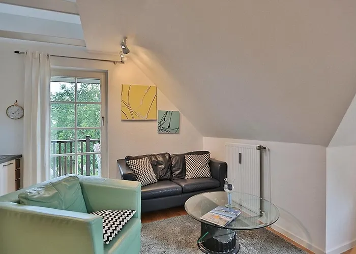 Am Rosenhain 19 Am Rosenhain 19 4